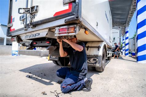 ISUZU VIETNAM – QUYEN AUTO - “Freezer Truck Service Campaign 2022 ...