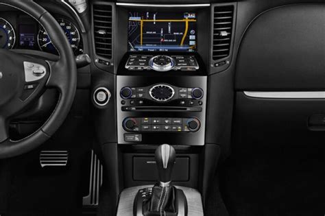 2017 Infiniti QX70: 88 Interior Photos | U.S. News & World Report