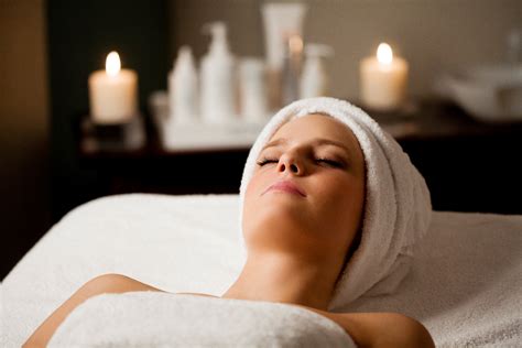 MAGIC HONEY FACE MASSAGE - HealthClub at Esplanade Zagreb