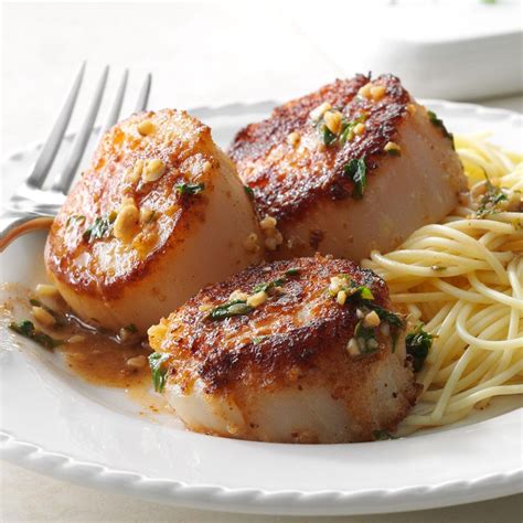 Skillet Sea Scallops Recipe | Taste of Home