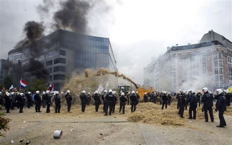 Brussels - 1000s Of Farmers Protest At EU HQ To Protest Slumping Prices ...