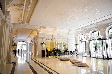 Hotel visit at The Peninsula Paris