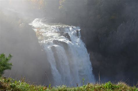 Snoqualmie Falls (Waterfall in Washington) - Nomadic Niko