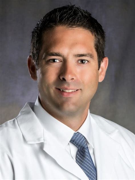 Jeffrey Devitt, MD | Orthopedic Surgeon in Troy, MI | Joint Replacement