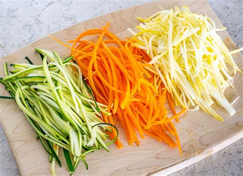 Carrot Zucchini Salad with Sesame Ginger Dressing | Babaganosh