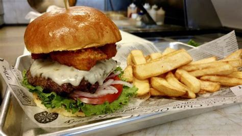 BG-BURGERS - 64 Photos & 25 Reviews - 1424 E Wooster St, Bowling Green, Ohio - Burgers ...