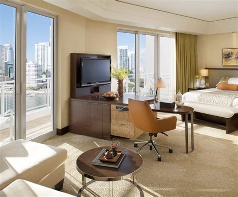 Luxury Hotels Miami - Brickell | Mandarin Oriental, Miami FL