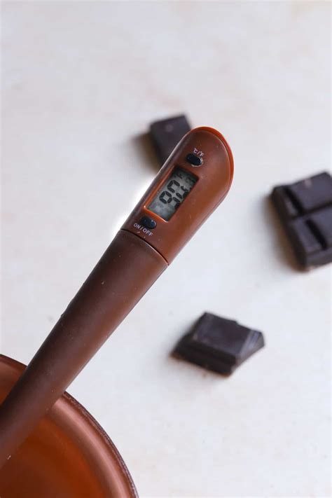 Learn How to temper chocolate with two easy tempering methods