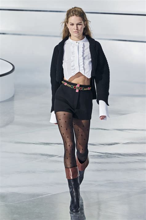 Chanel Fall 2020 Fashion Show | The Impression