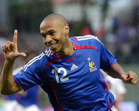 Thierry Henry (Francia) | Best football players, Sport soccer, Soccer time