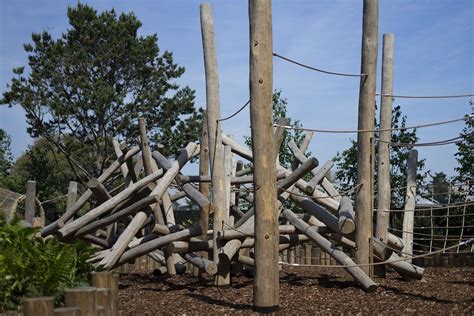 Playground Equipment - Log Climbing Frame No.4 | Gartengestaltung, Kinderspielplatz, Spielplatz