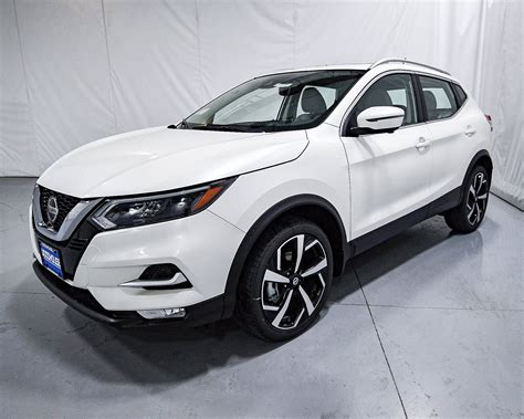 New 2020 Nissan Rogue Sport SL AWD Sport Utility