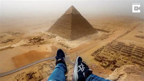 VIDEO: Tourist captures amazing views from the top of a pyramid | Middle East Eye