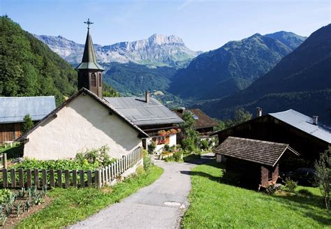 Les Houches Chamonix Summer Holidays | Peak Retreats