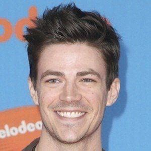 Grant Gustin - Age, Family, Bio | Famous Birthdays