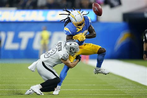 Los Angeles Chargers vs. Las Vegas Raiders Tip, Prediction & Odds 09/11 ...