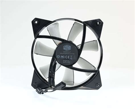 How To Control Cooler Master Case Fan Speeds | Robots.net