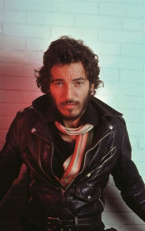 30 Rare Vintage Photographs of a Young and Handsome Bruce Springsteen in the 1970s ~ Vintage ...