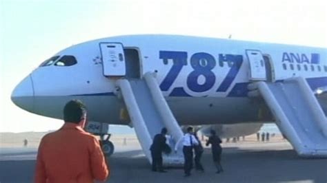 Video Boeing 787 Dreamliner Planes Grounded by FAA - ABC News