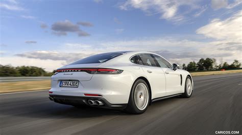 Porsche Panamera 4S E-Hybrid | 2021MY | Rear Three-Quarter