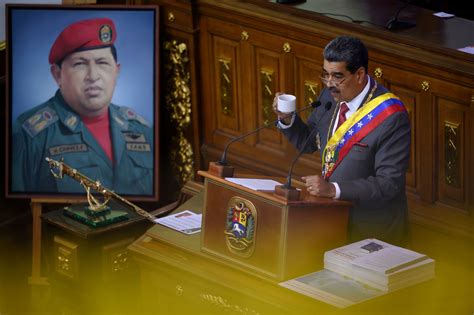 Venezuela Election: Socialists Officially Name Nicolás Maduro as Their Candidate - Bloomberg