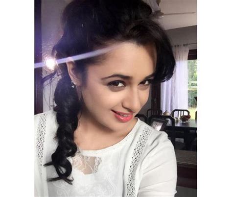 Yuvika Chaudhary Om Shanti Om