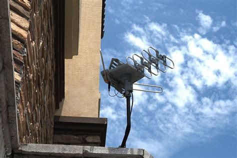 The Buyer’s Guide To Rotating TV Antennas | GetTVAntenna.com