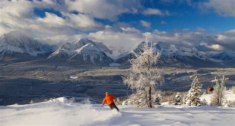 The Lake Louise Ski Resort | Banff & Lake Louise Tourism