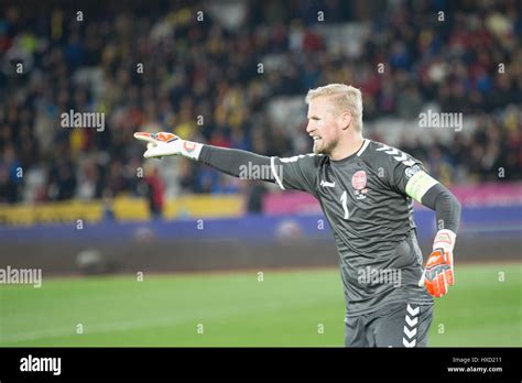 Kasper schmeichel denmark hi-res stock photography and images - Alamy