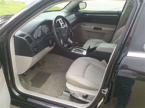 2007 Chrysler 300 - Interior Pictures - CarGurus