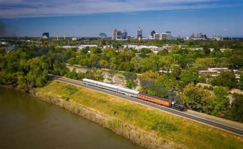 Excursion Train Rides - Old Sacramento Waterfront