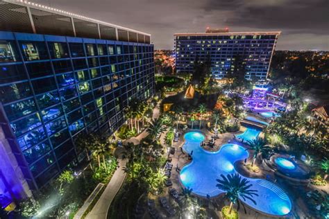 Disneyland Hotel Anaheim - Disneyland Resort Hotel still generates the ...