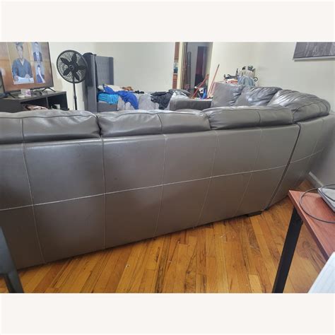 Raymour & Flanigan 3-Piece Leather Sectional - AptDeco