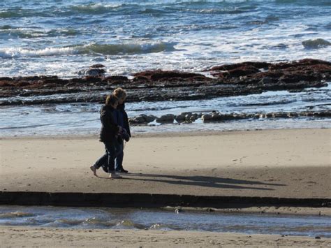 Sunshine brings multitudes to Lincoln City beaches