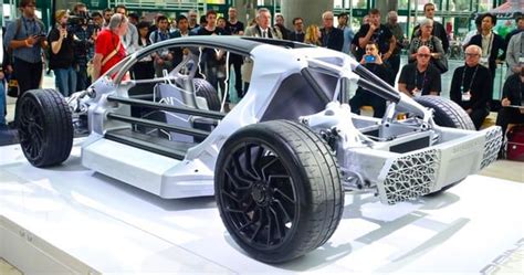 Divergent's chassis features 3D-printed aluminum nodes, extruded aluminum sections and carbon ...