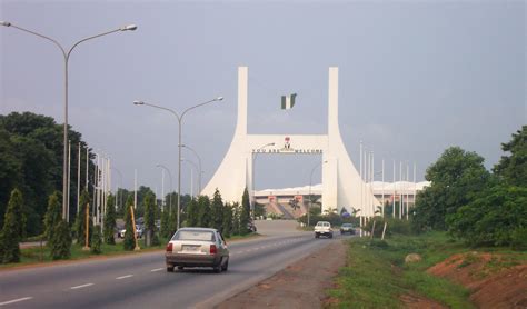 File:Abuja gate.jpg - Wikipedia