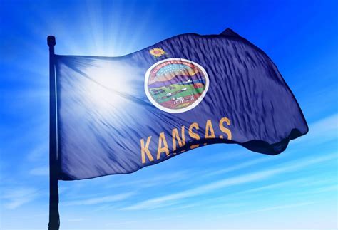 5 State Flags With Interesting Backstories | Travel Trivia