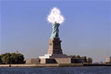 Statue Of Liberty GIF - Find & Share on GIPHY