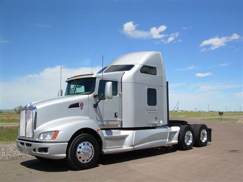 Kenworth T680 40" Flat Top MX-13 6x4 (2012 - 2024) Truck Specs ...