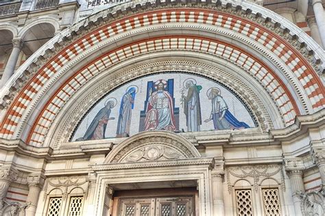 INSIDE WESTMINSTER CATHEDRAL - Catherine's Cultural Wednesdays