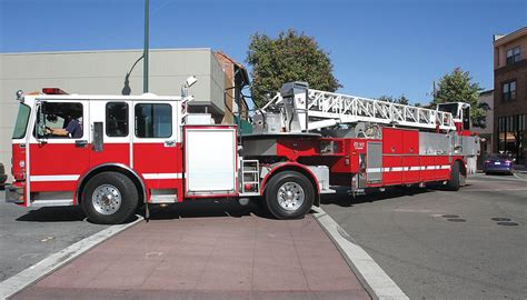 Tiller truck joins fire fleet | Tracy Press News | ttownmedia.com