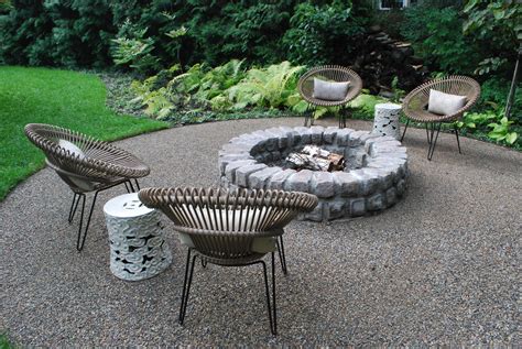 Fire Pit Garden Design | Fire pit backyard, Gravel landscaping, Backyard fire