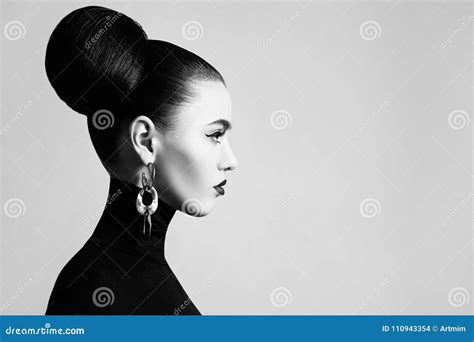 Retro Style Black and White Fashion Portrait Stock Photo - Image of closeup, ballet: 110943354