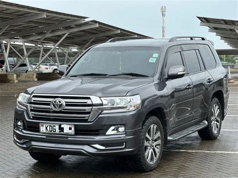 2016 Toyota Landcruiser v8 (GXR) SUV