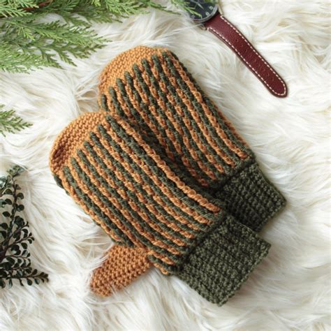 Men's Mittens Crochet Pattern - Free Explorer Mittens - Blue Star Crochet