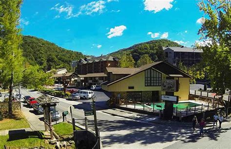 Mountain House Inn | Gatlinburg, TN 37738