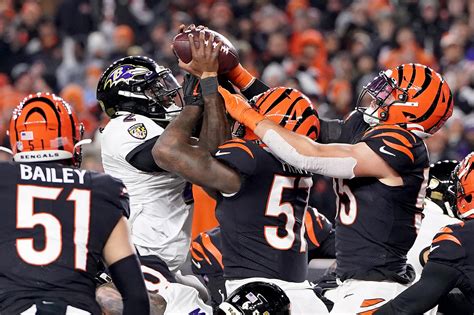 Bengals radio call of Sam Hubbard’s historic touchdown in playoff win ...