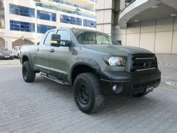 Toyota Tundra Green 2013 For Sale in Qatar