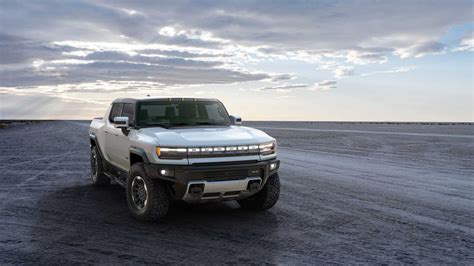 Watch: Jay Leno Drives The New Hummer EV Off-Road - autoevolution