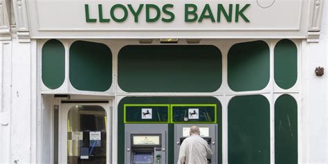 Lloyds Bank is offering free £175 but deal ends this week